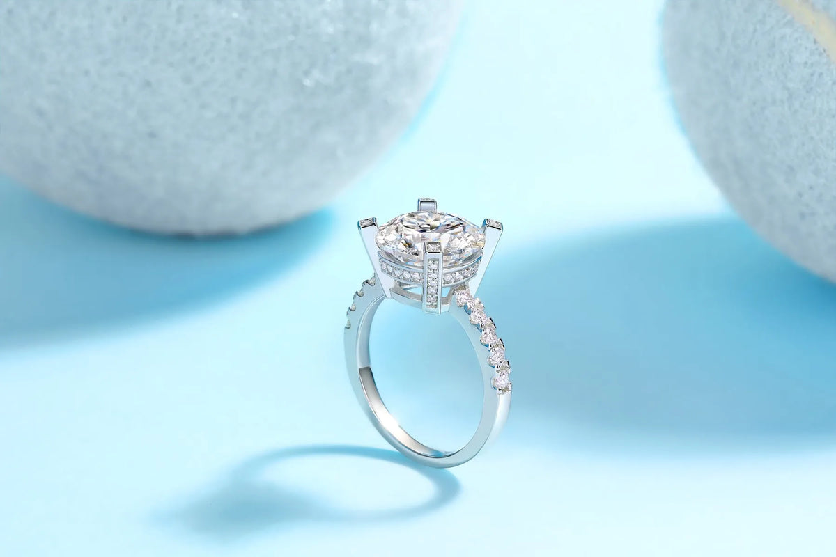 5 carat moissanite ring set in S925 silver with gold plating, sizes 5 to 9, with GRA certificate and gift box