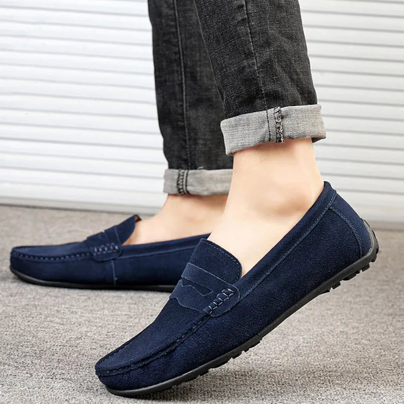 Men's suede-finished cowhide loafers in solid colours with rubber sole and round toe