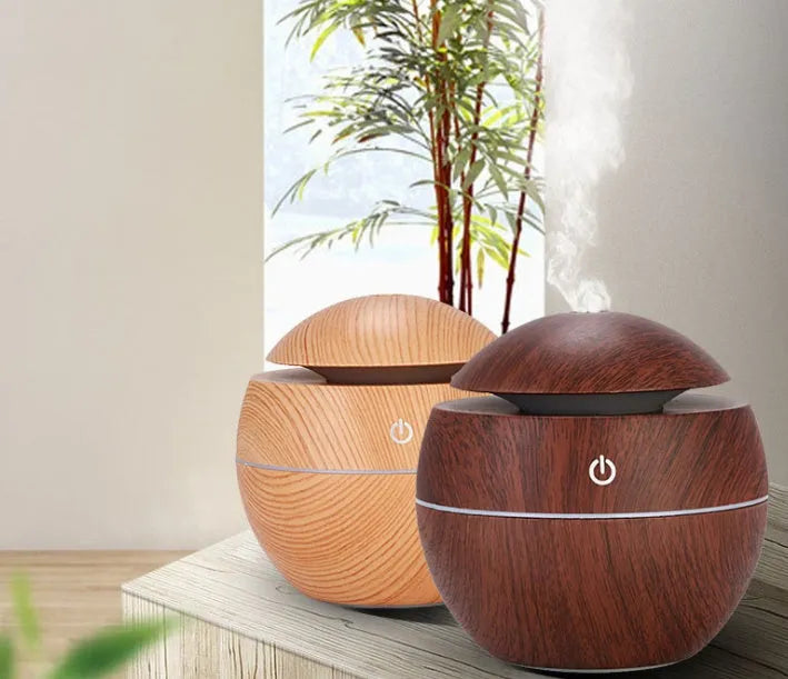 Wood grain USB aroma diffuser 100 x 100 x 95mm with 130ML tank, DC 5V power, and coloured lights