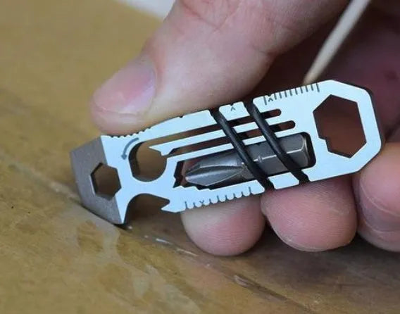 Ratcheting Keychain Multi-tool with 45g Portable Design, Compact EDC Ratchet Wrench for Everyday Carry, Mini Keychain Tool for Quick Repairs and Adjustments, Lightweight Gadget for DIY Enthusiasts