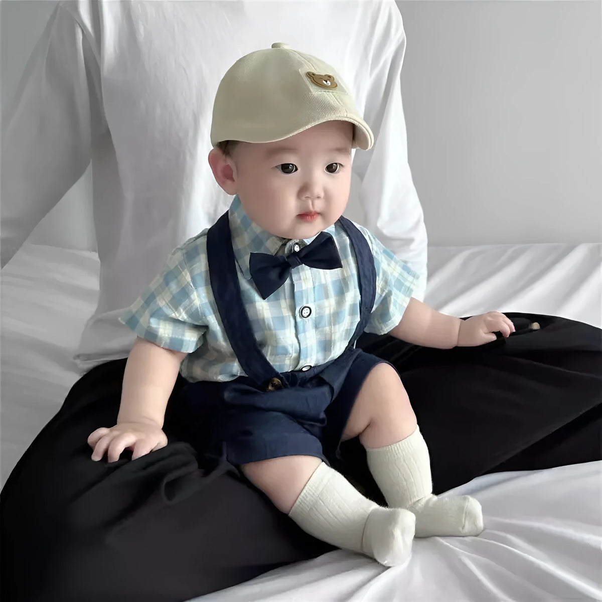 Children's blue plaid summer suit with short-sleeved blouse, suspender pants, and bow tie, sizes 80cm-110cm