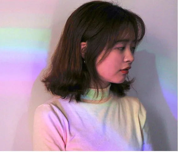 Shell rainbow projection light in blue or pink, ABS plastic, 130 x 118 x 54mm, USB 5V 1A, 1200mAh battery.