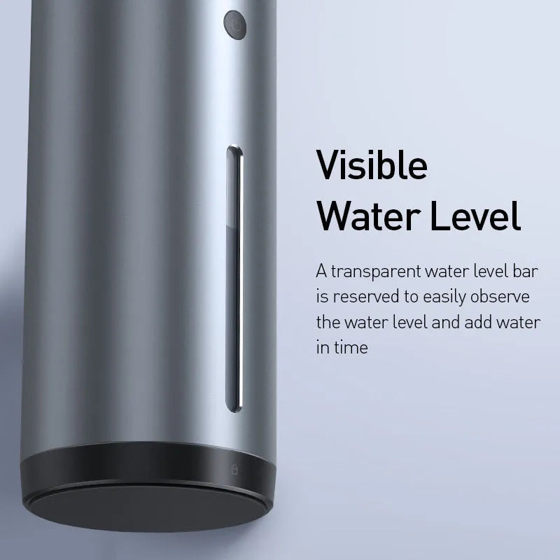 Black car diffuser humidifier with aluminium alloy body and USB power connection for air purification