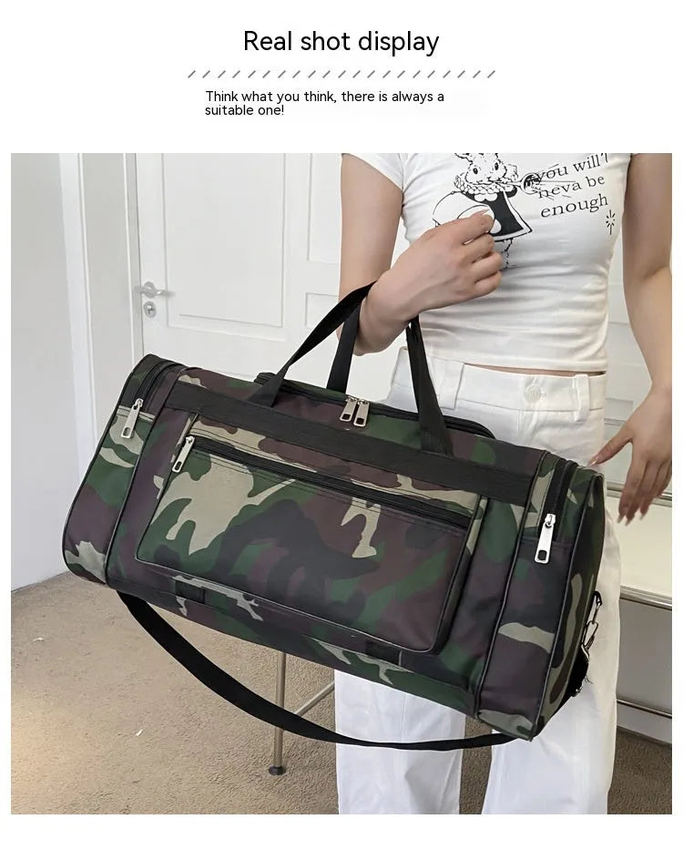 Green camouflage waterproof luggage bag with 20L capacity and urban design.