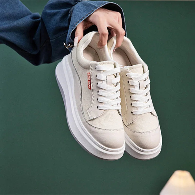 Women's thick-soled leather board shoes in beige and pink colours with cowhide upper