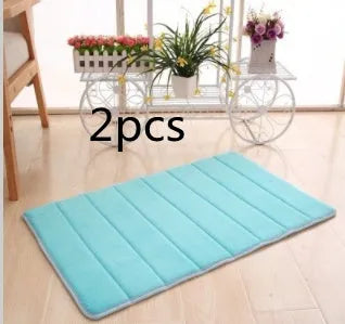 Memory cotton carpet with coral fleece surface, non-slip latex bottom, beige colour, 40x60cm size on bathroom floor