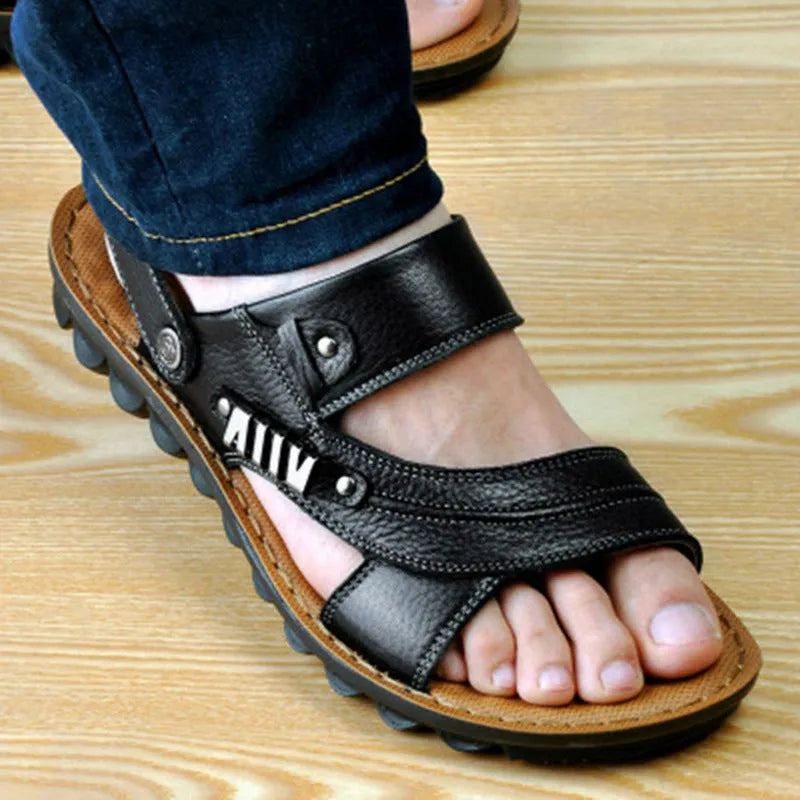 Men's first layer cowhide non-slip beach sandals with open toe in brown colour