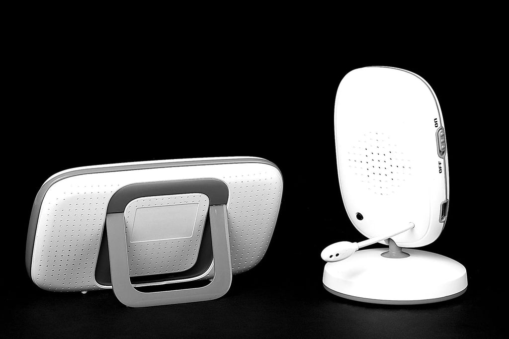 VB603 digital baby monitor set showing parent unit with 3.2-inch screen and separate camera with night vision.