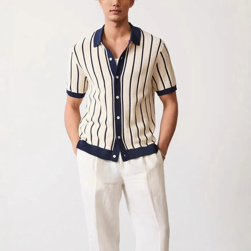 Men's white asymmetrical knitted shirt with lapel collar and short sleeves in British style