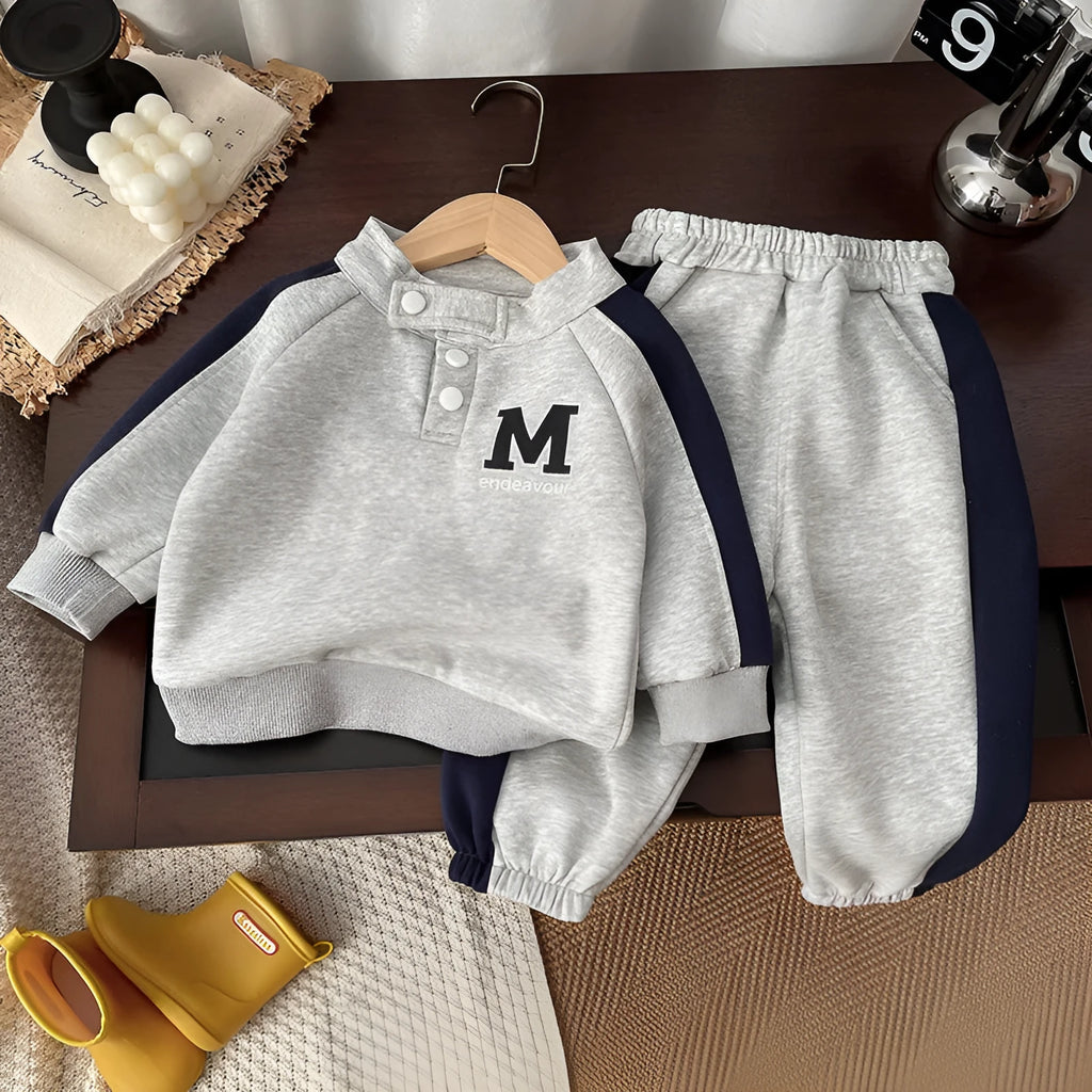 Boys' grey colour matching letters sweater suit set with long sleeve top and trousers on child