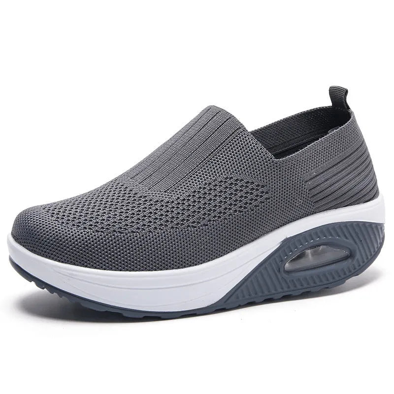 Women's leisure sports air cushion non-slip woven shoes in solid colour with low-top design and mesh upper