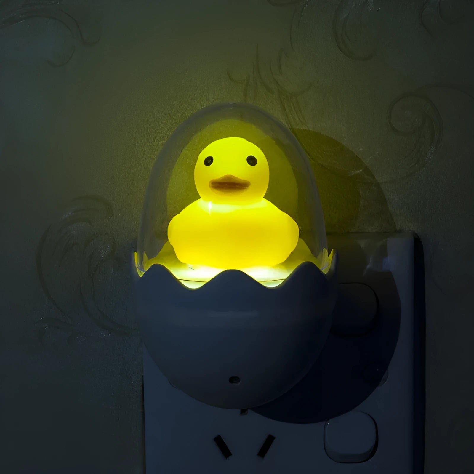 LED sensor night light DCUK shape 0.5W automatic light control for children's room and outdoor use