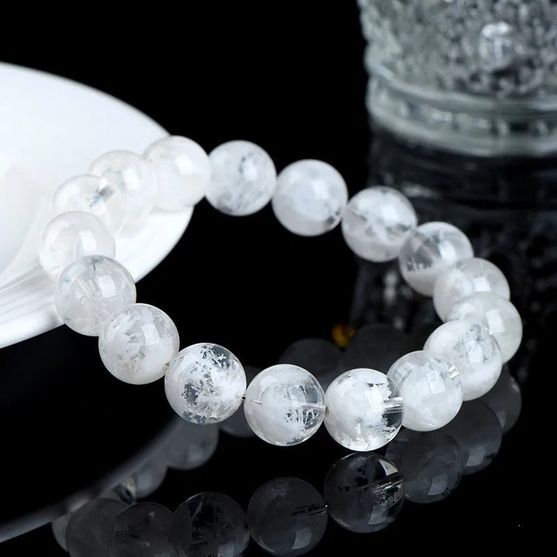 Geometric women's crystal bracelet with blizzard snowflake round beads and Ruyi Xiangyun elements