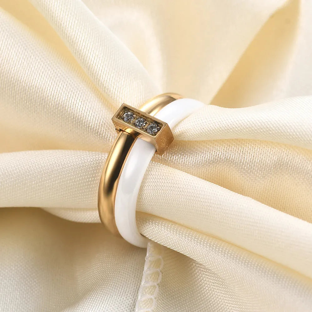 Ceramic women's ring with glossy stitching and zirconium inlay in 6mm thickness