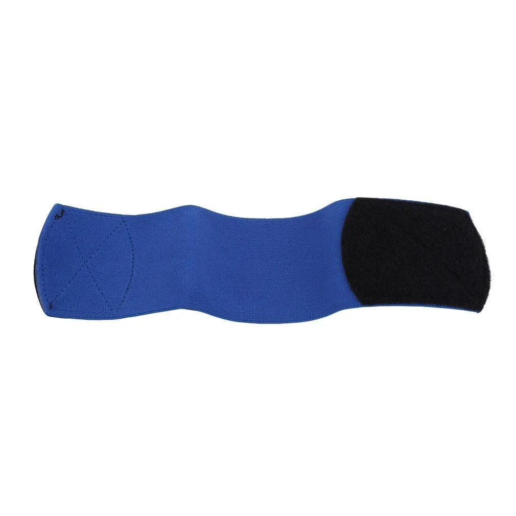 Red rubber football shin guard strap laid flat showing its 25cm length and 6.5cm width.
