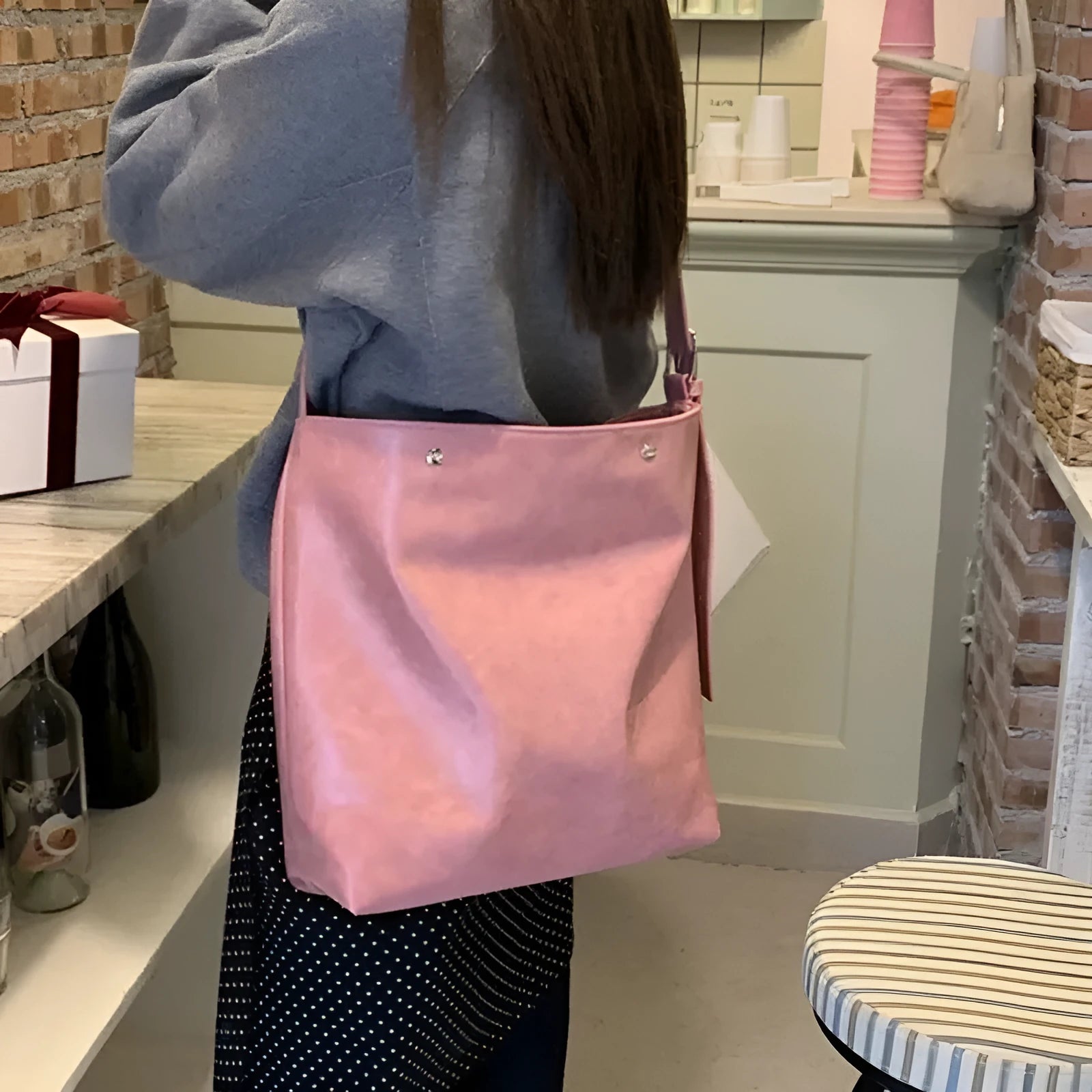 Corduroy one-shoulder bag in pink or brown showing dimensions and PU lining interior