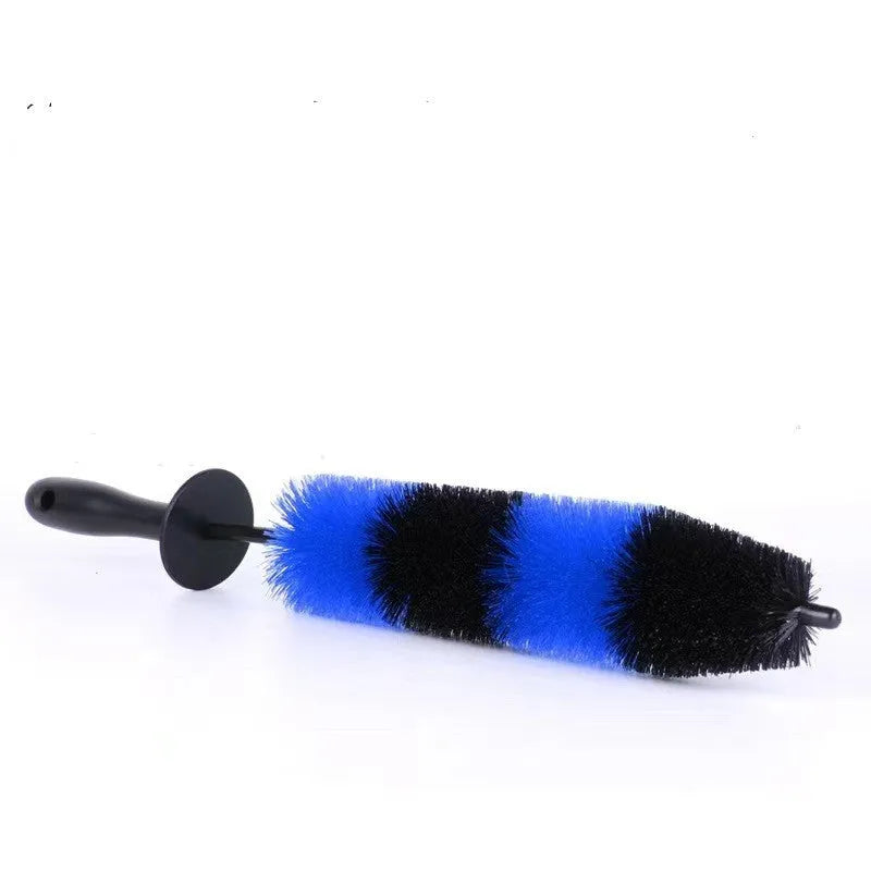 26-piece car wash brush and cleaning kit with tyre brush and detailing tools made from grey PP plastic.