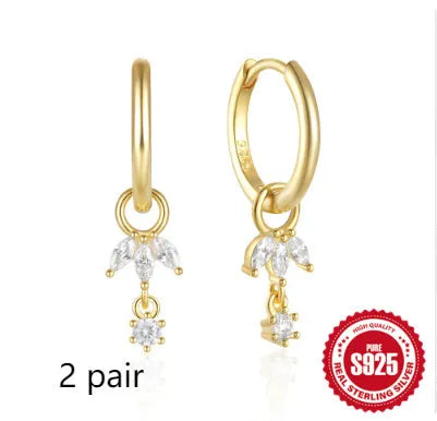 925 sterling silver geometric earrings with a zircon-inlaid sunflower design in golden-three diamonds colour.