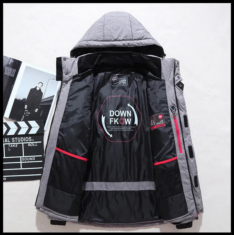 Men's down jacket in polyester fibre, Asian sizes M to 3XL, shown in black, blue, green, grey and orange red