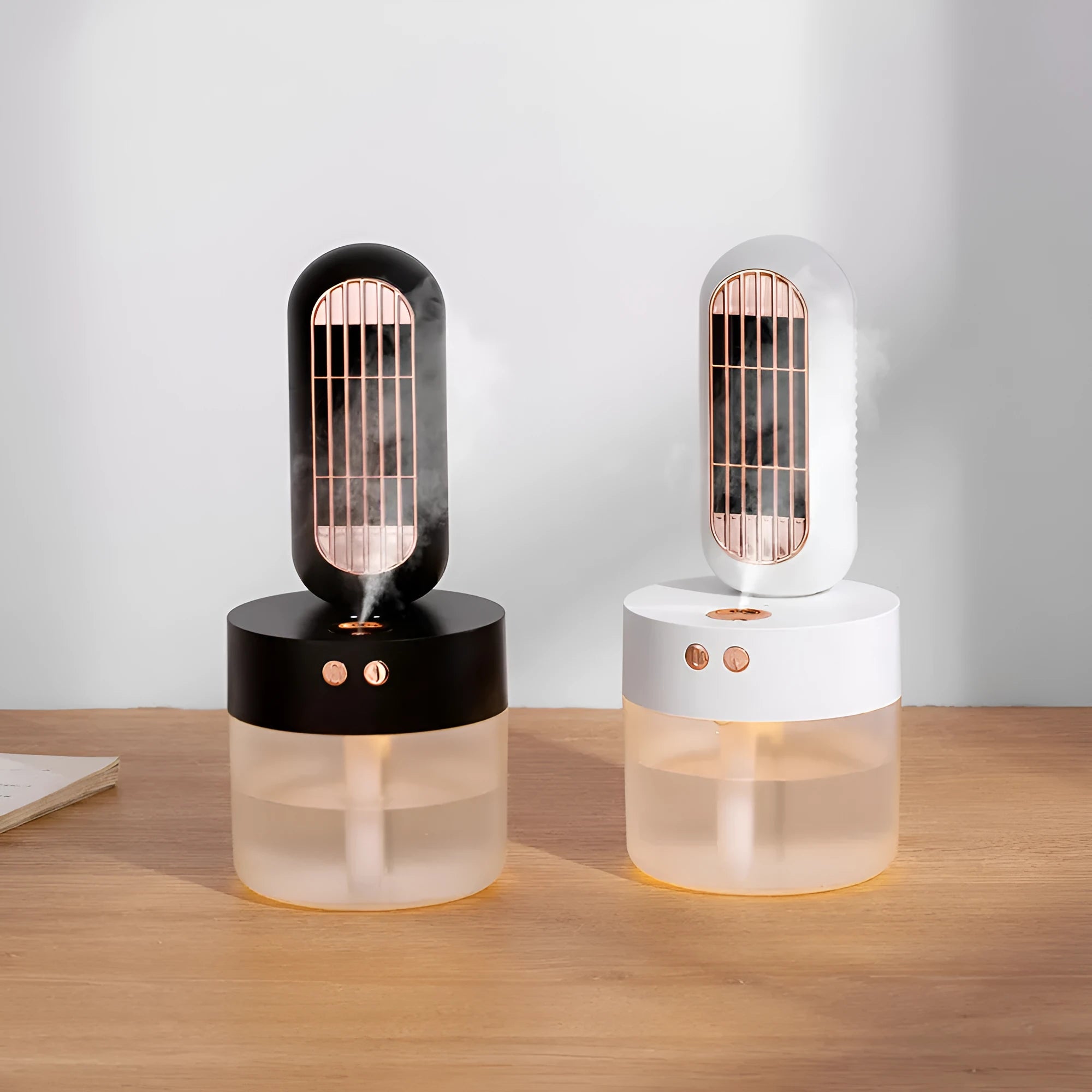 Small oscillating humidifier fan with USB rechargeable function, two-speed mechanical control, available in black