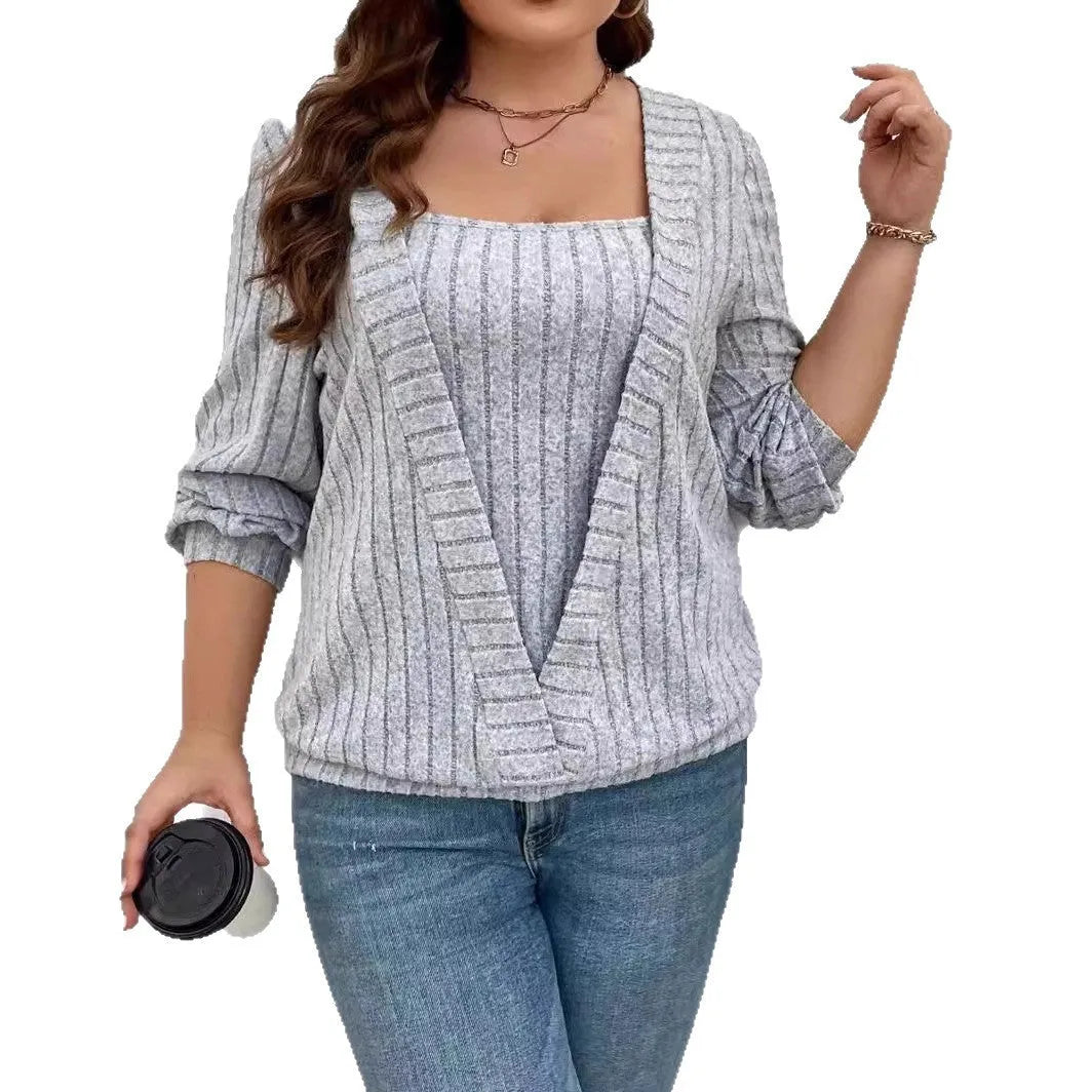 V-neck long sleeve false two-piece suit in solid colour rib fabric, shown in loose fit.
