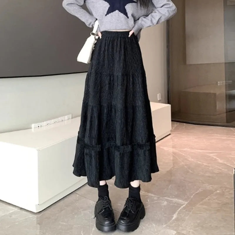 Slimming midi A-line corduroy skirt with elastic waistband in solid colour options for urban commuting