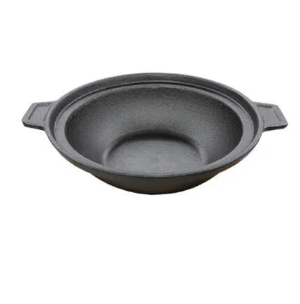 Silver cast iron saucepan with lid on induction hob, 22cm size