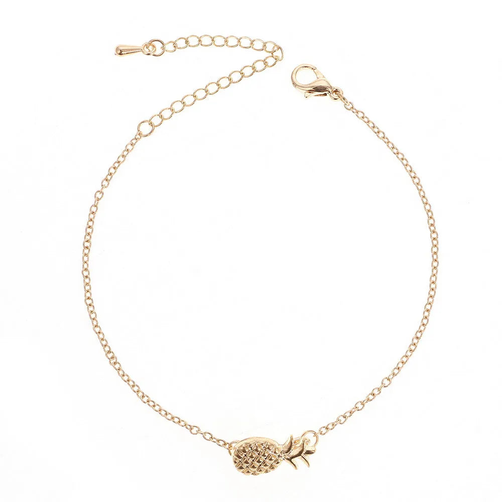 Alloy pineapple bracelet showing gold and silver colour options with adjustable clasp