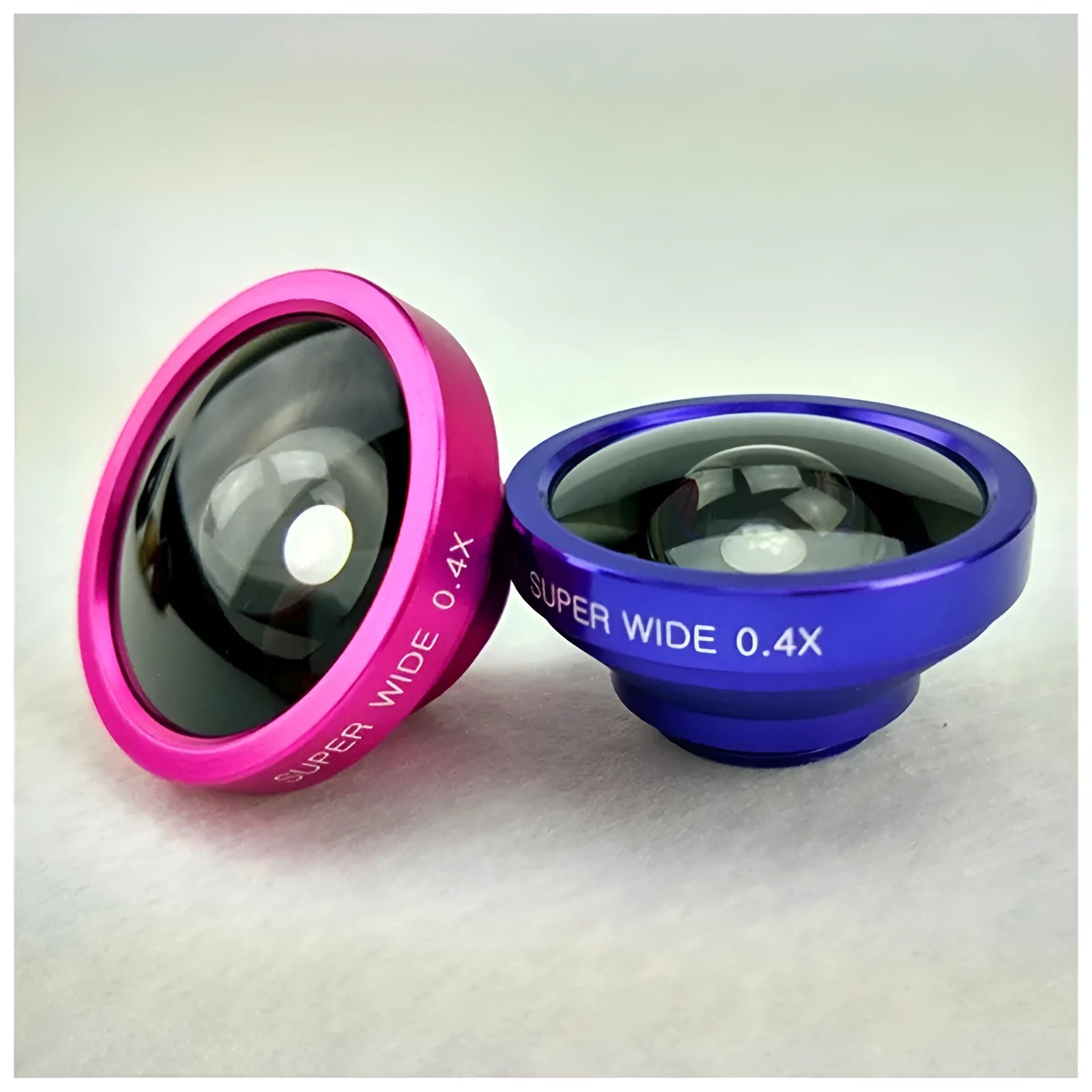 3-in-1 smartphone camera lens kit with fisheye, wide-angle and macro lenses in aluminium housing