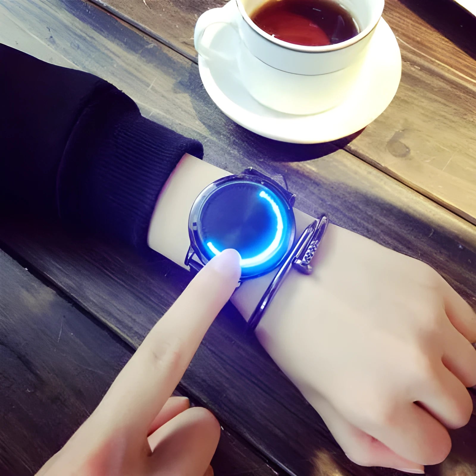 Tide intelligent circular true belt LED watch with metal dial, black colour, 3.5cm size