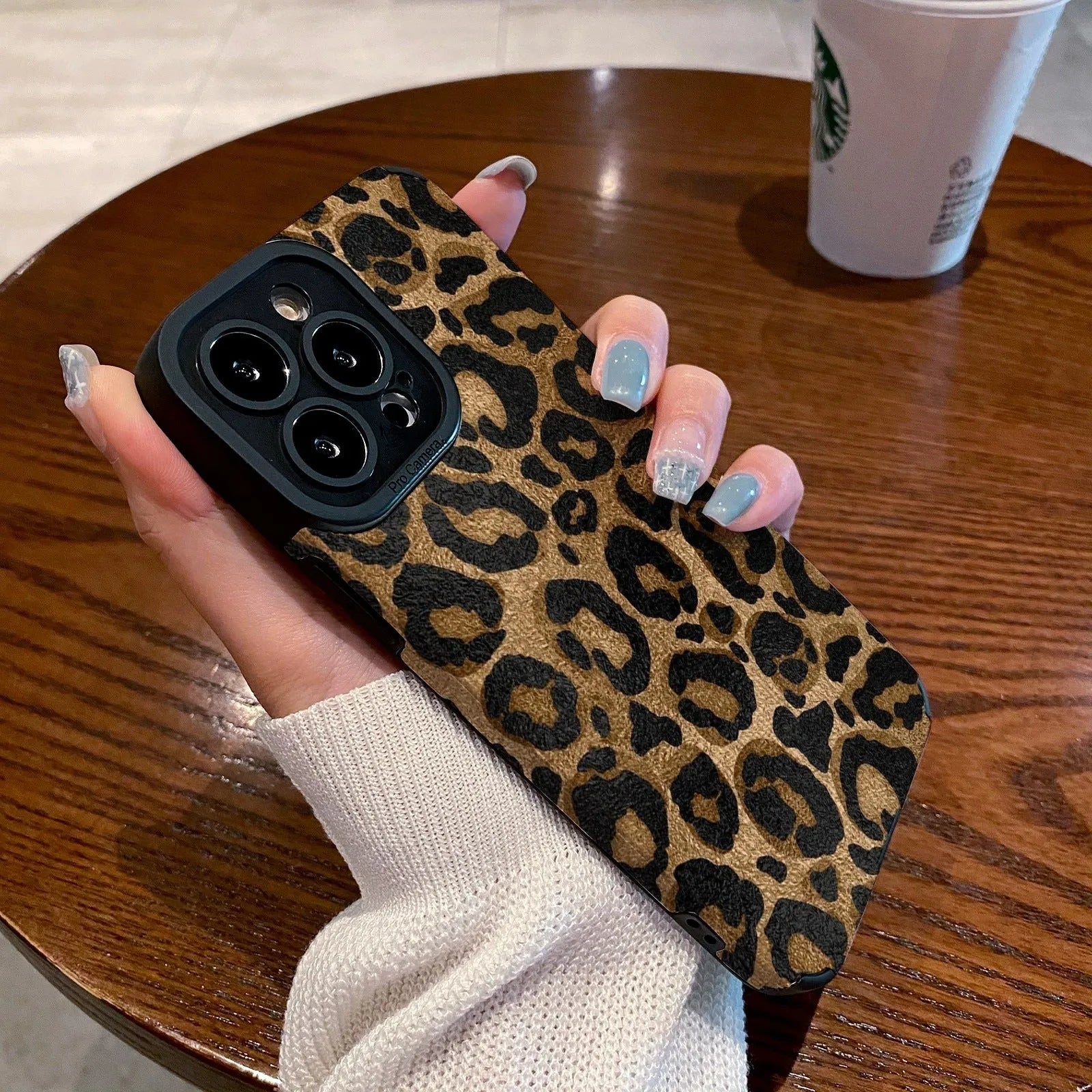 Gold leopard print all-inclusive phone case for Apple iPhone models, imitation leather, anti-fingerprint