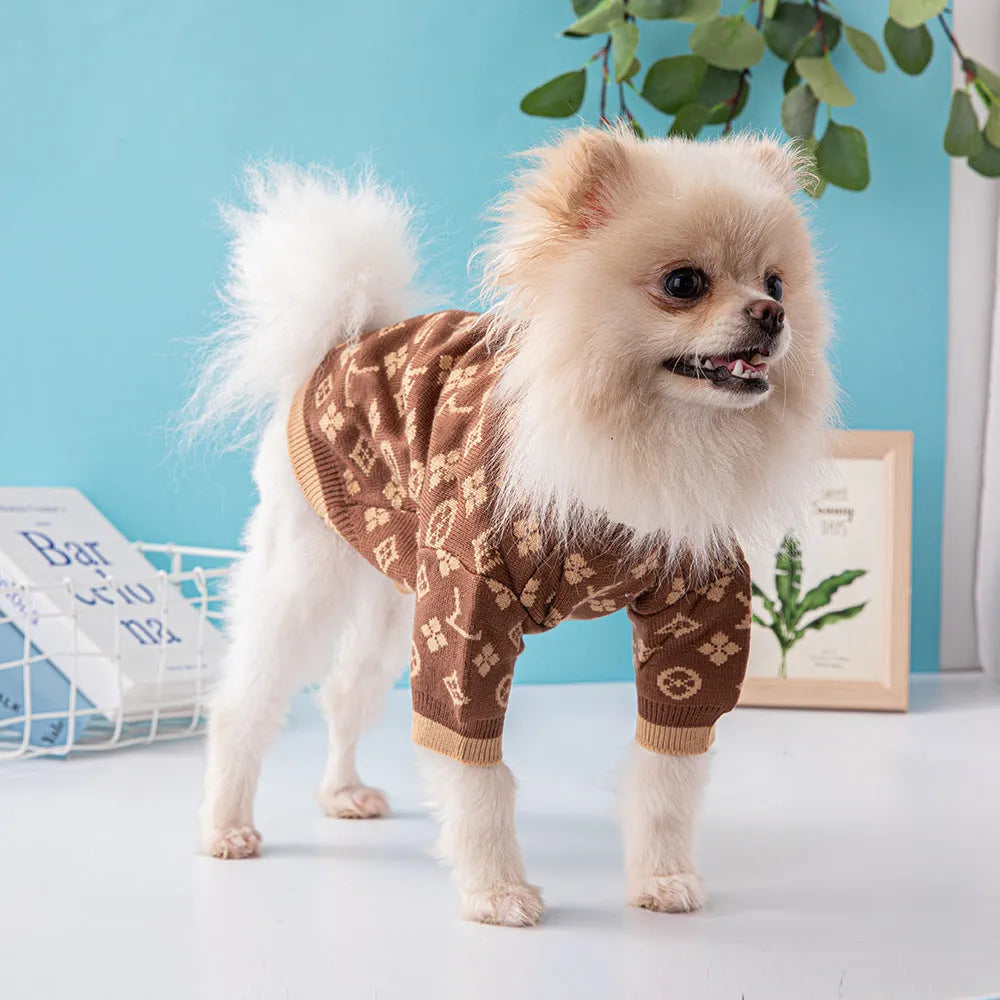 A wool dog sweater for autumn and winter available in sizes XS to XXL.