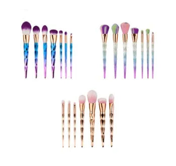 7-piece makeup brush set with nylon bristles, long handles, and compact 17.5 x 10 x 2 cm size