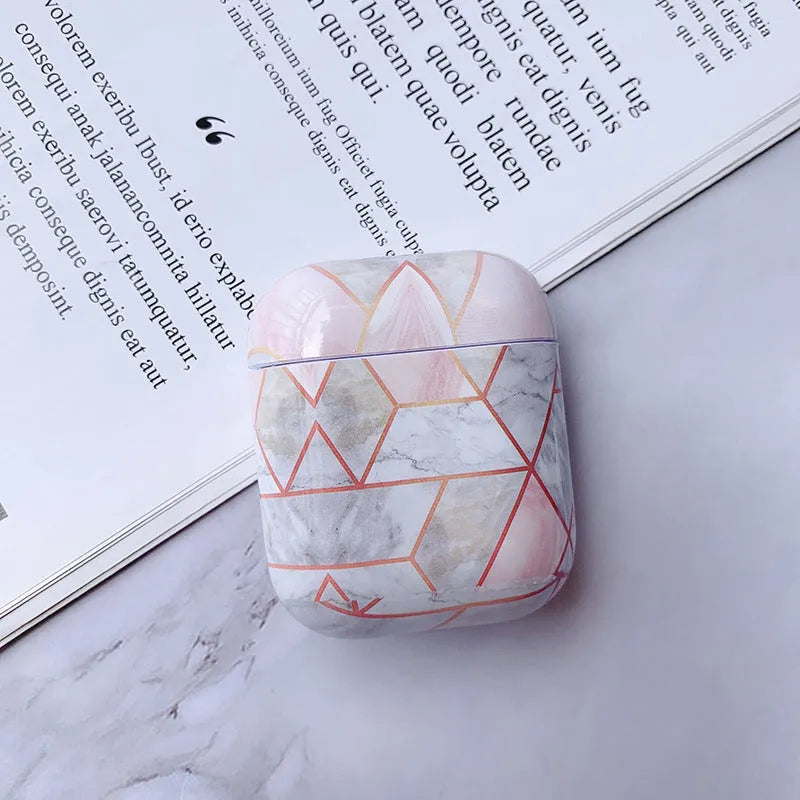 White marble pattern hard PC protective case for Apple AirPods 1 and 2 charging box.