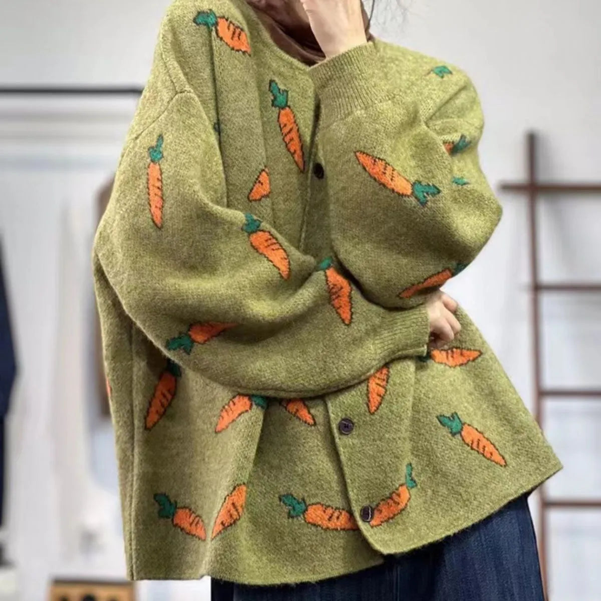 Round neck artistic print viscose cardigan sweater in loose street fashion style