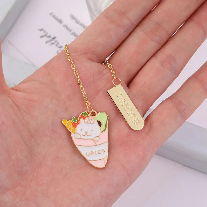 Jane Key Foodie Cute Pet Cat metal pendant bookmark in Strawberry Cake Cat design on a 3.8x18.3cm card.