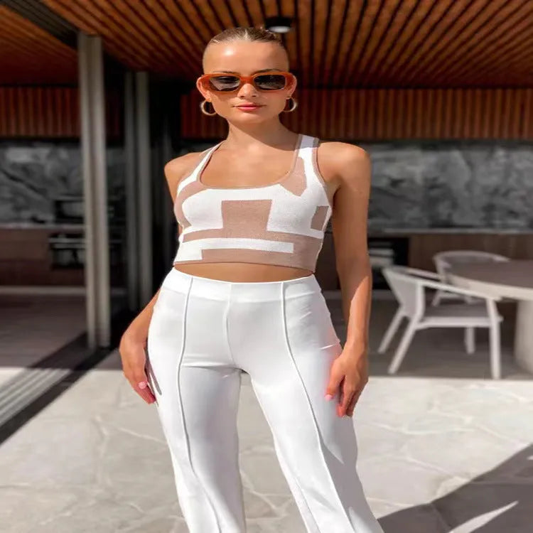 Women's U-collar camisole in polyester fabric with slim fit street fashion styling