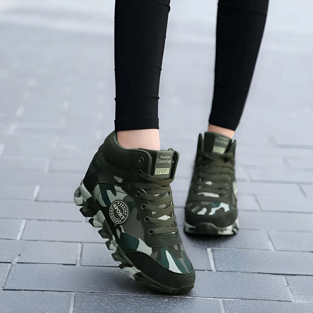 Women's green camouflage pattern canvas sneakers with rubber sole