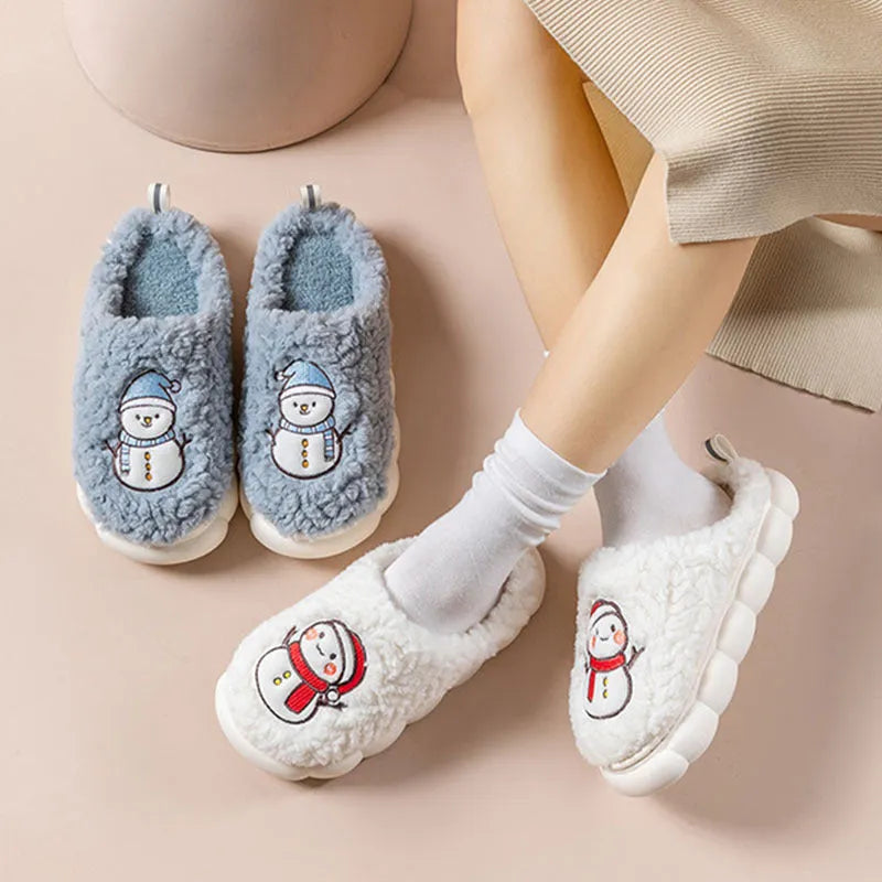 Cute snowman winter slippers in plush material with thick anti-slip PVC sole on indoor floor