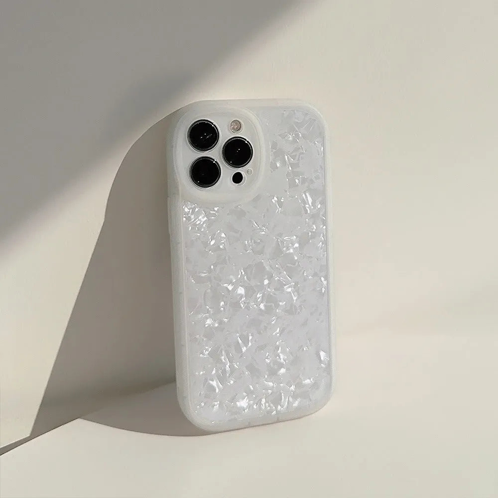 Ins Dream Shell Pattern TPU PC back cover phone case for Apple iPhone 16 series in milky white