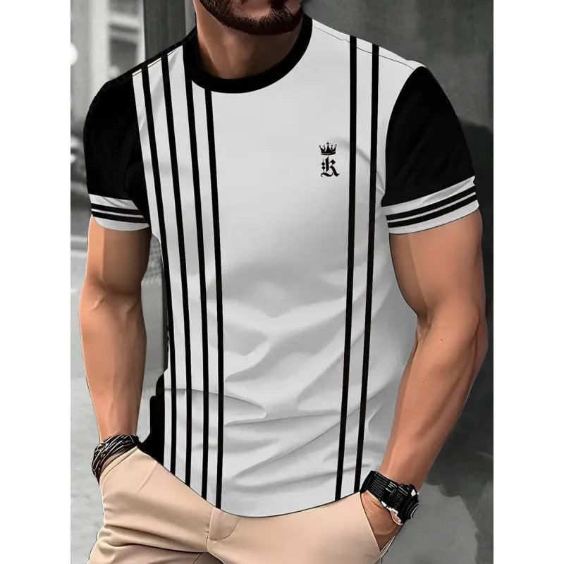 Man wearing a loose-fit short-sleeved T-shirt with a digital 3D printed striped pattern.