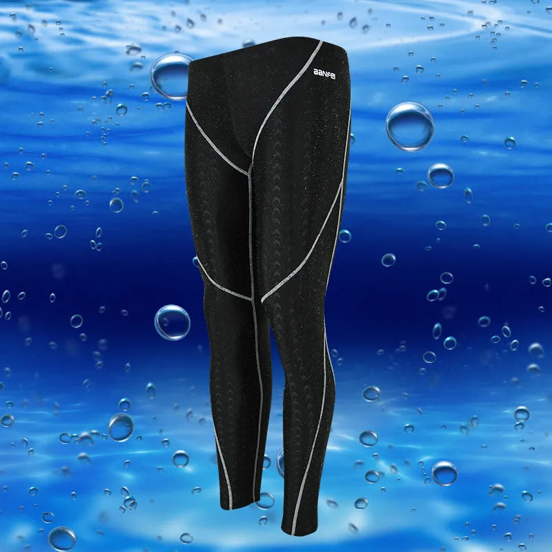 Men's nylon cropped swimming trunks with mesh lining in various colour combinations
