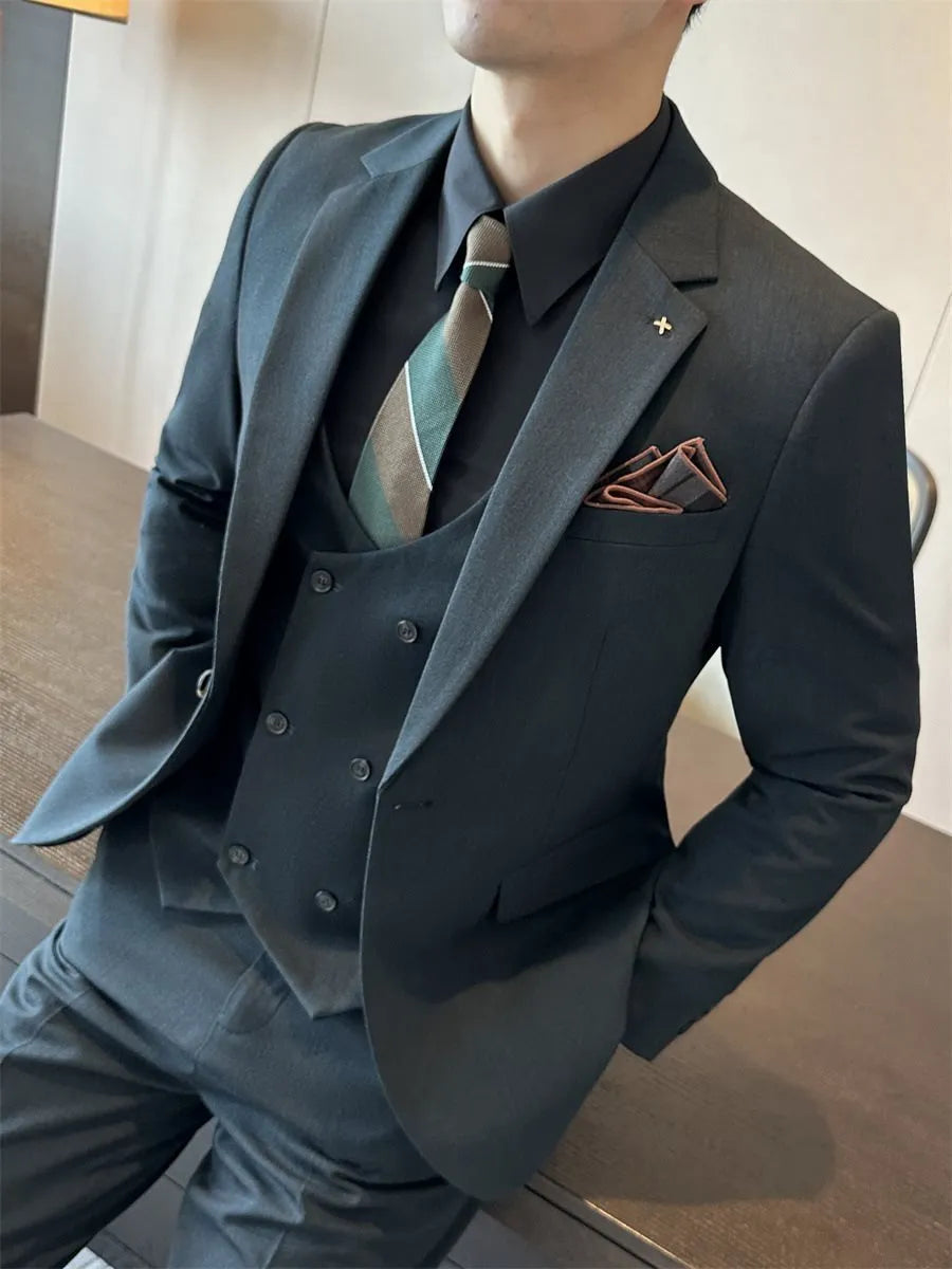 Men's slim fit business suit jacket in a chemical fibre blend, available in dark green, brown, and camel.