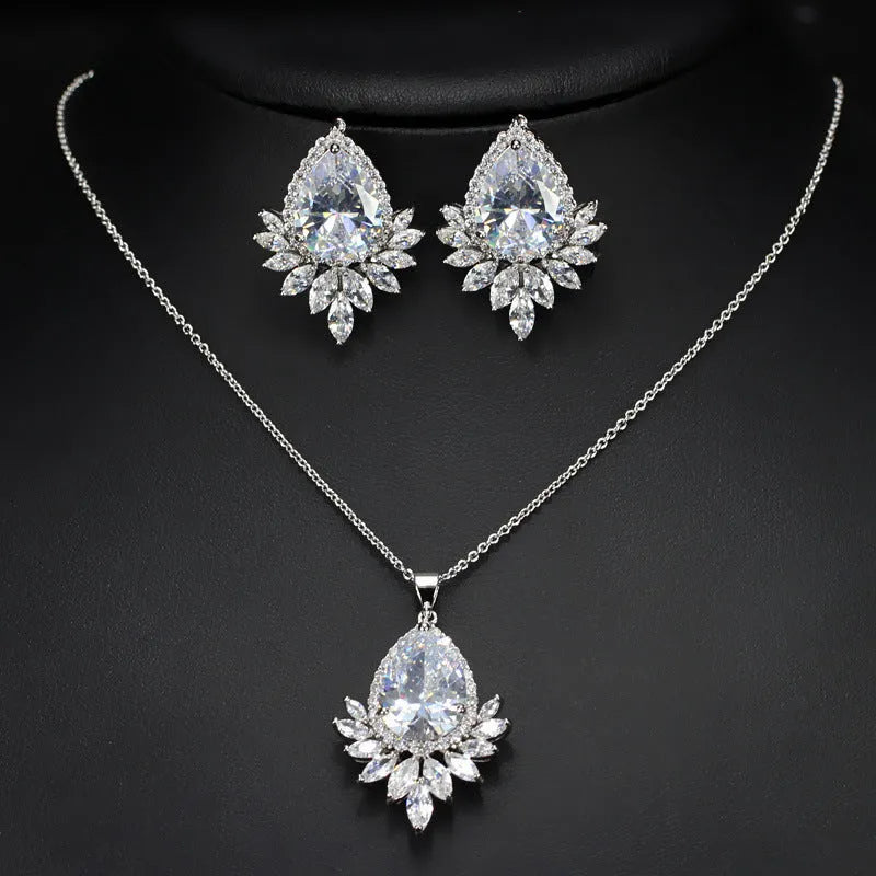 Bridal banquet jewellery chain set showing necklace and bracelet in blue, red, or white options