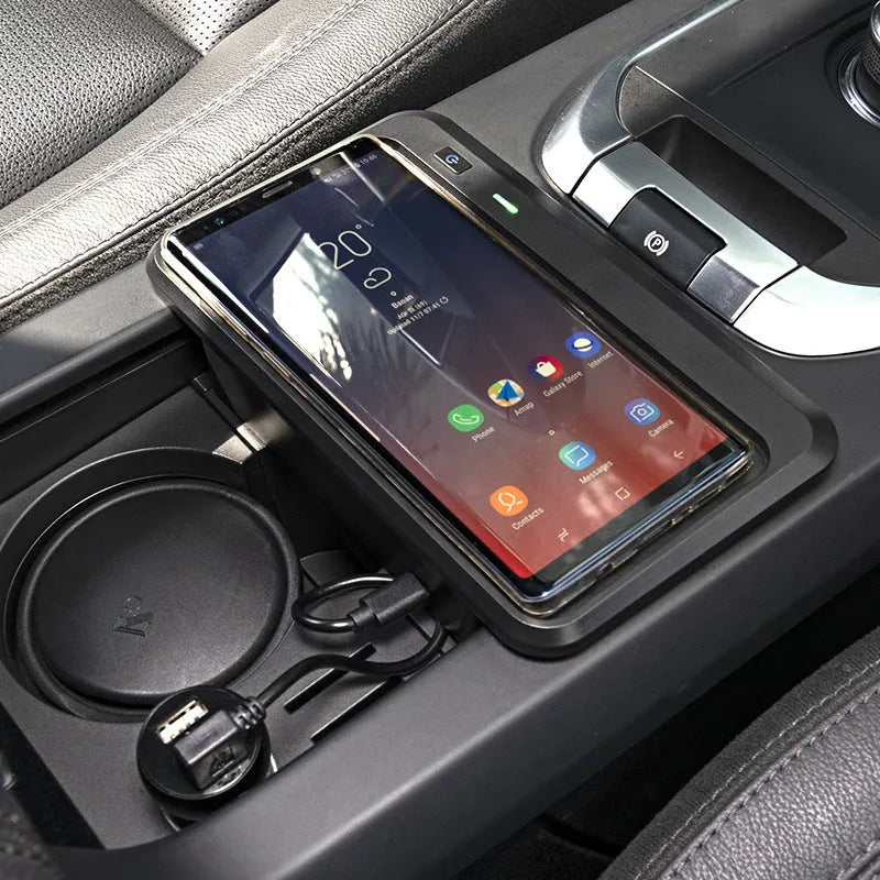 Land Rover Discovery God Line wireless charger, fast charging, CE FCC RoHS certified, black