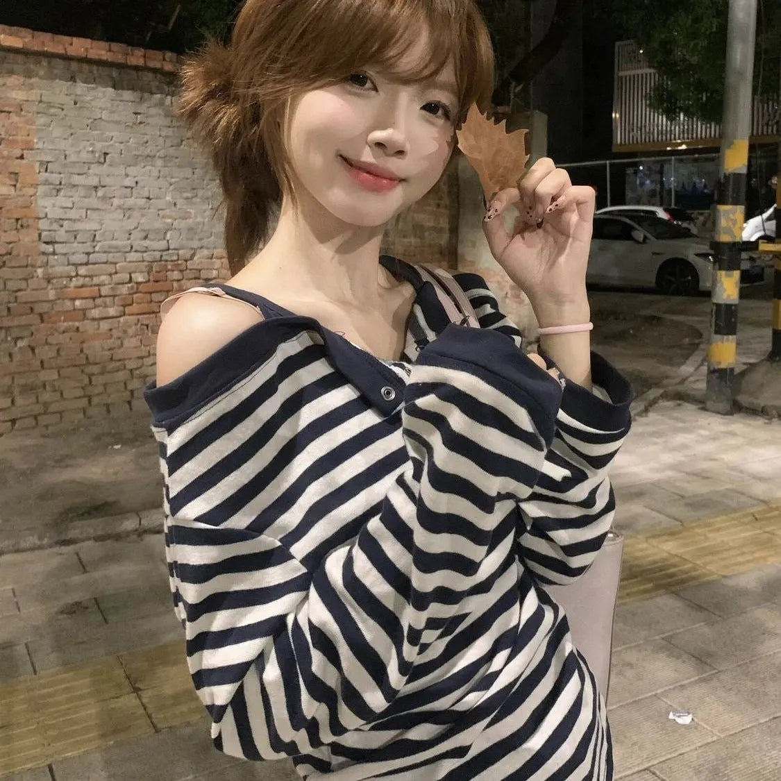 Women's dark blue oversized Korean-style t-shirt with embroidery and striped pattern