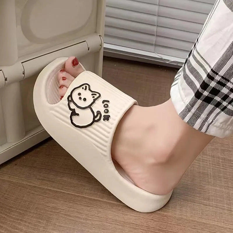 Women's cat print platform slippers in green, with a thick non-slip EVA sole for indoor and outdoor use.