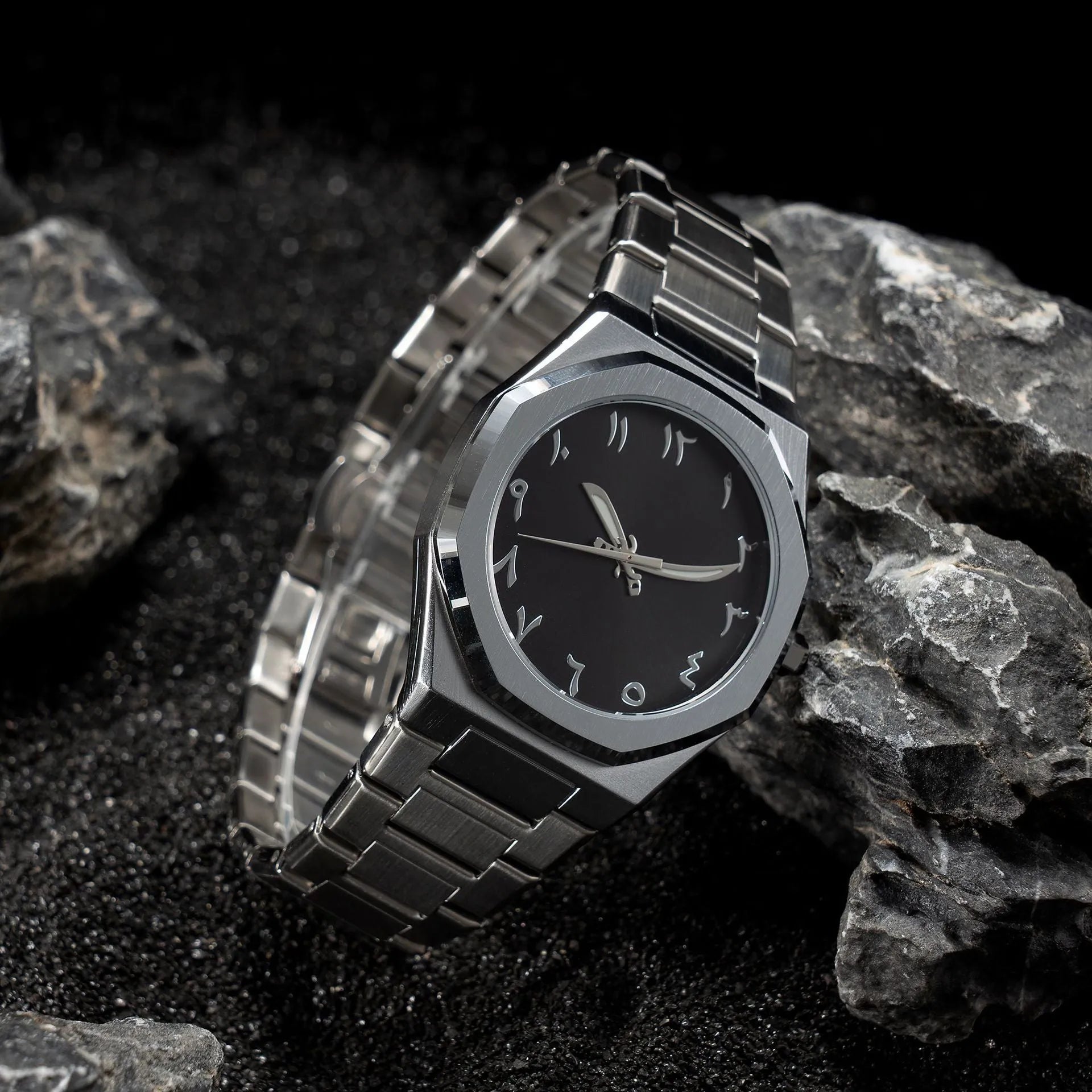 Men's stainless steel quartz watch with business style design in black and silver colour options