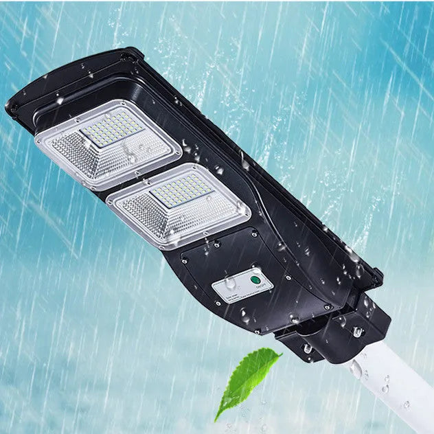 Integrated solar street light with 60W LED and remote control for outdoor illumination