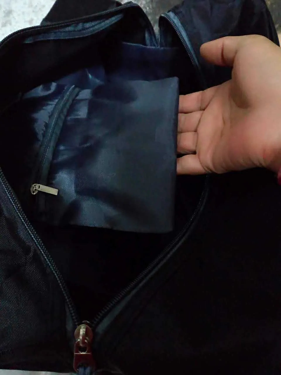 Nylon yoga and gym bag in black, shown in medium and large sizes for fitness equipment.